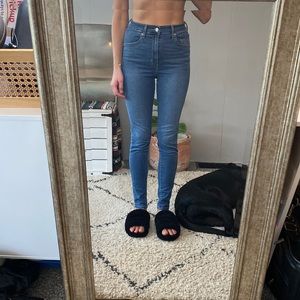 Levi’s mile high super skinny jeans - size 27